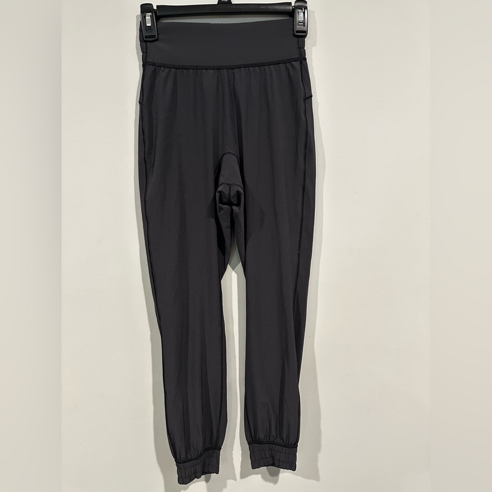 lululemon athletica Sun Setter High Rise Joggers Size 2 - Picture 2 of 6